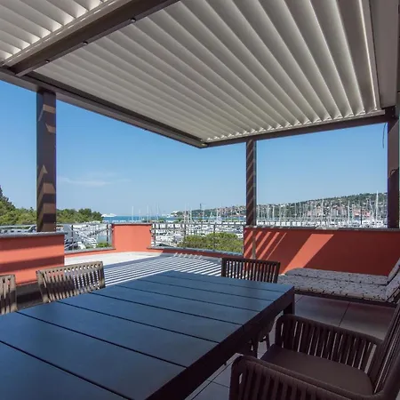 Apartament Marina - Seaview Penthouse Burin *