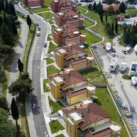 Marina - Seaview Penthouse Burin Appartamento