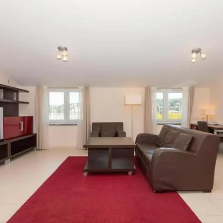 Marina - Seaview Penthouse Burin Apartament